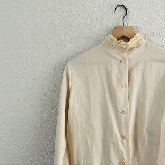 Vintage Cream Ruffle Lace Blouse - Picture 6 of 11